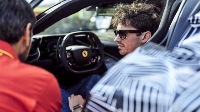 Charles Leclerc et Carlos Sainz en piste à Fiorano avec